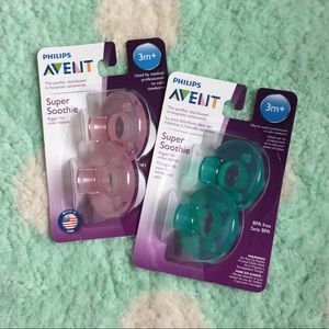 NWT Phillips Soothie Pacifier 3+ Months